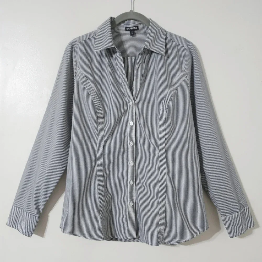 ✨️4/$20. Original Essential Shirt, Button Down Career Wear, Fitted Pin Stripe, M - Picture 3 of 15